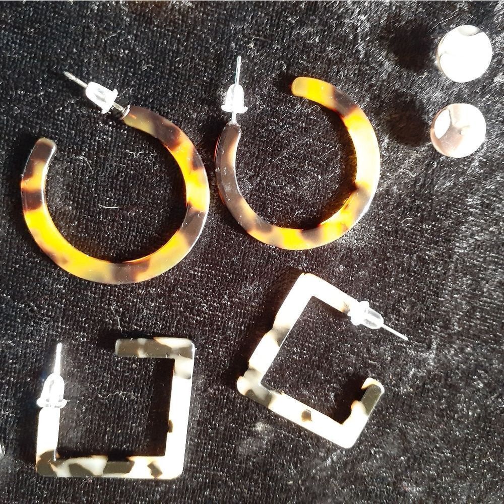 FASHION EARRINGS- TEN - Picture 4 of 7